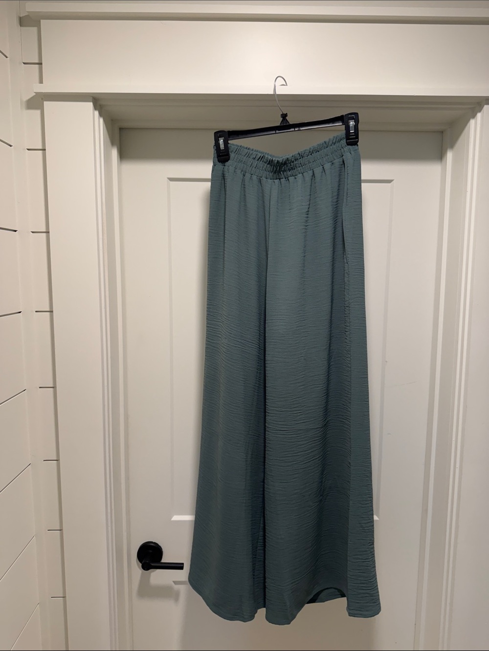 Zenana Outfitters Women’s 2 piece set in sage green. Size Medium Brand New - Picture 6 of 14